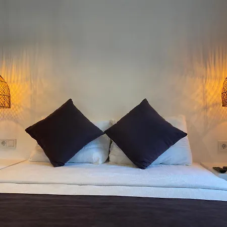 Tomsan & * Akyaka (Mugla)