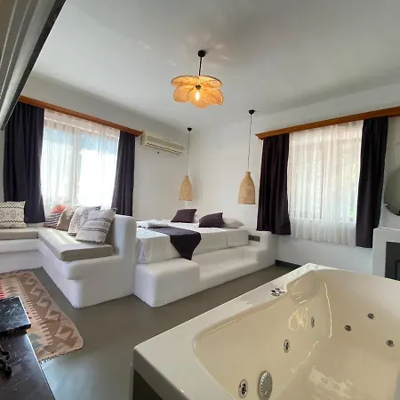 Tomsan Suites&villas Hotel