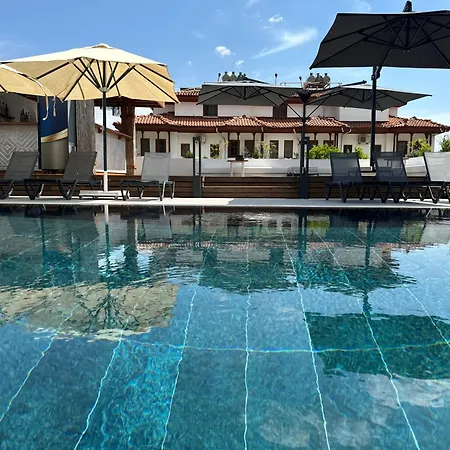 Hotel Tomsan Suites&villas