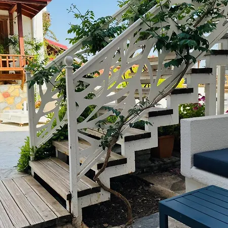 Tomsan Suites&villas *