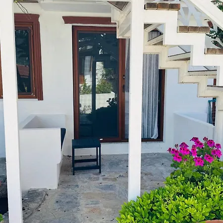 Hotel Tomsan Suites&villas