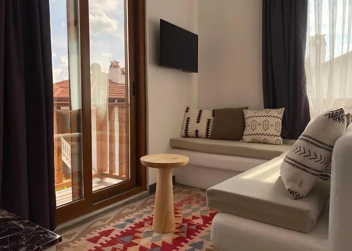 Hotel Tomsan Suites&villas *