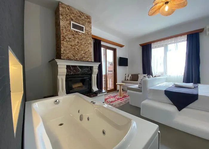 Tomsan Suites&villas Hotel