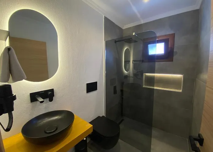 Tomsan Suites&villas