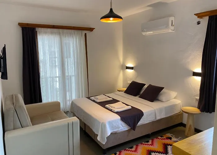 Tomsan Suites&villas *