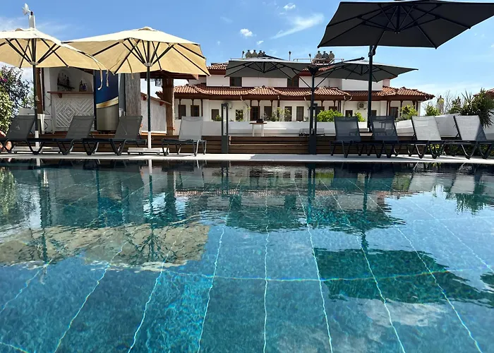 Hotel Tomsan Suites&villas