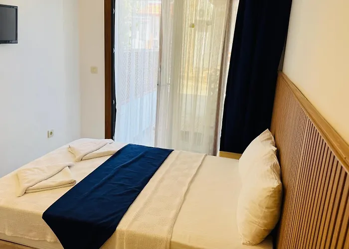 Tomsan Suites&villas Hotel *