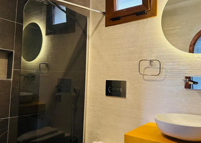 Tomsan Suites&villas Hotel